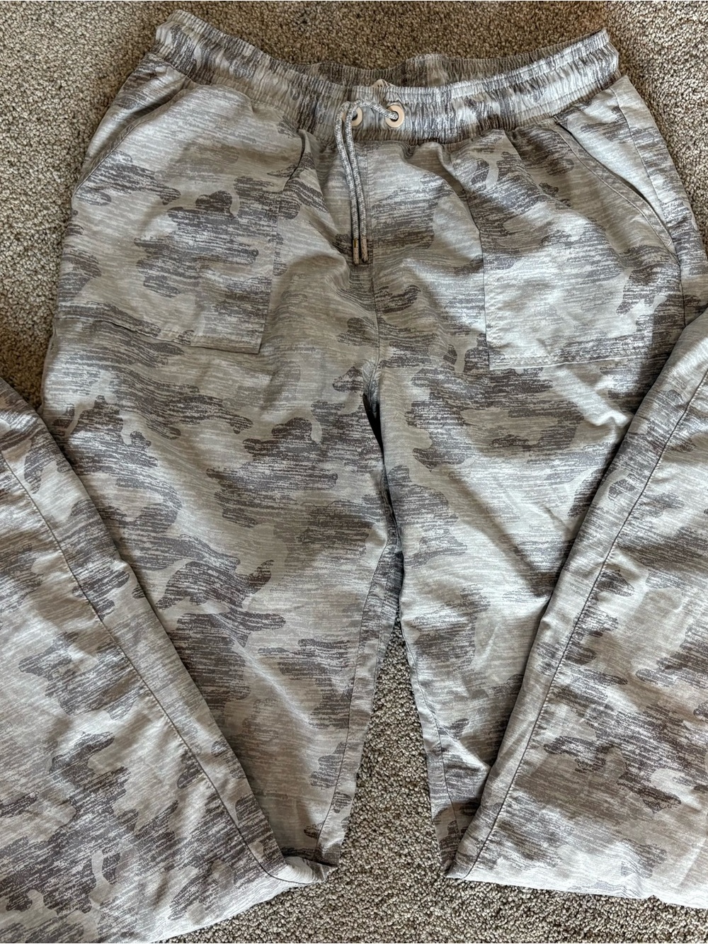 Athleta Girls Gray Camouflage Joggers